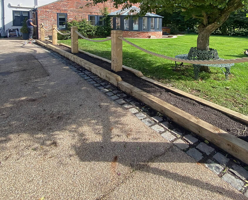 oak posts with rope